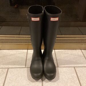 Hunter Tall Rain boots